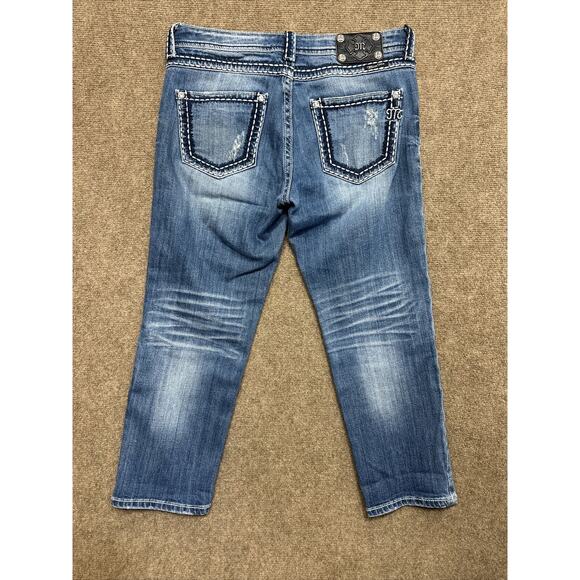 Miss Me Boyfriend Capri Women's Jeans Size 27 Blue Distressed Embroidered Denim - Picture 8 of 13